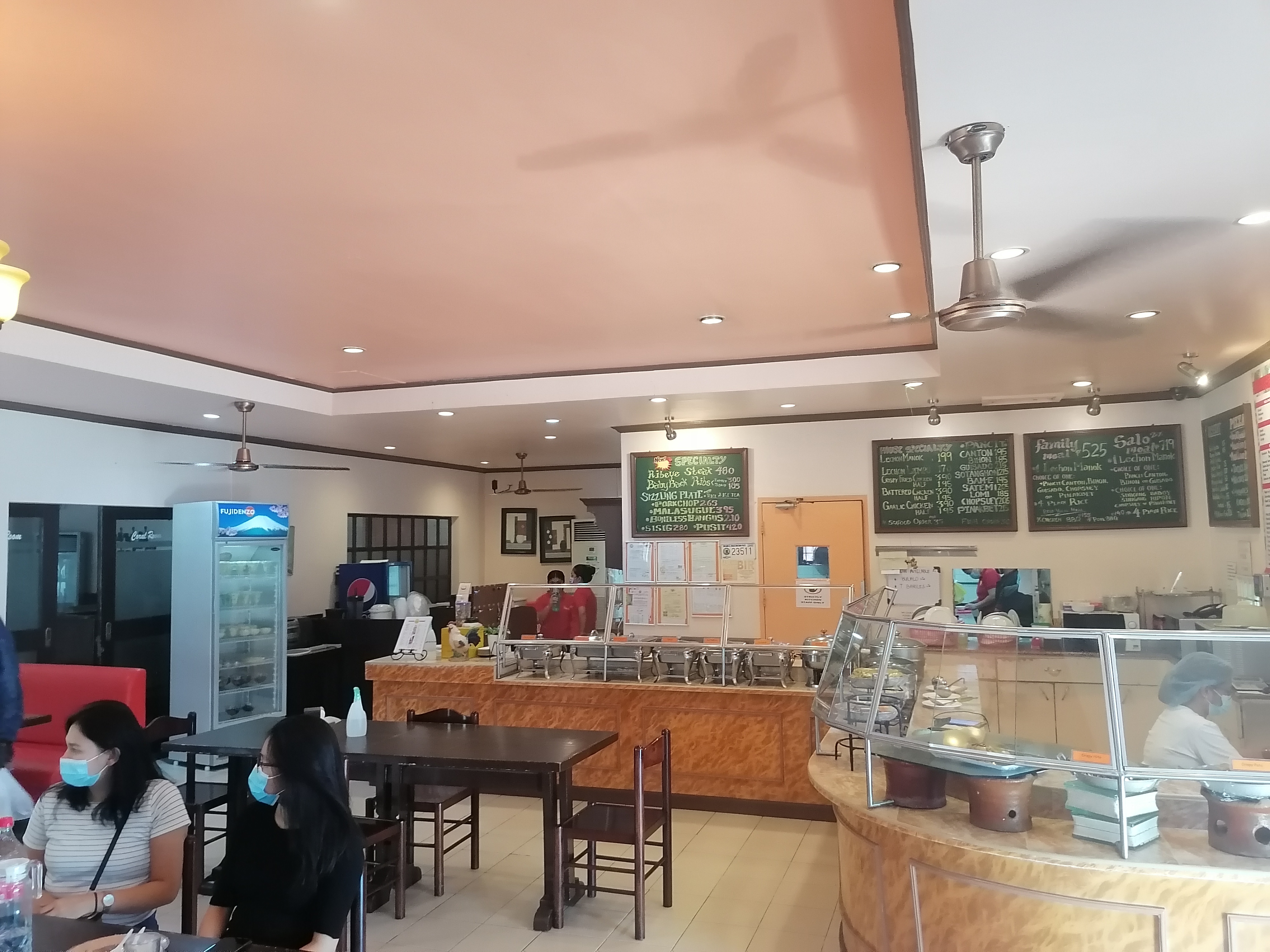 DELECTABLE FILIPINO CUISINE AT PATOK SA MANOK RESTAURANT